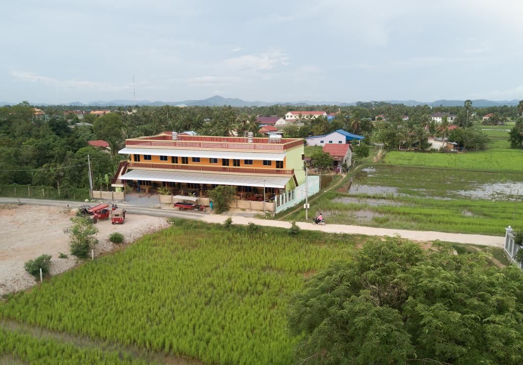 Nomads Guesthouse Kampot Buitenkant foto