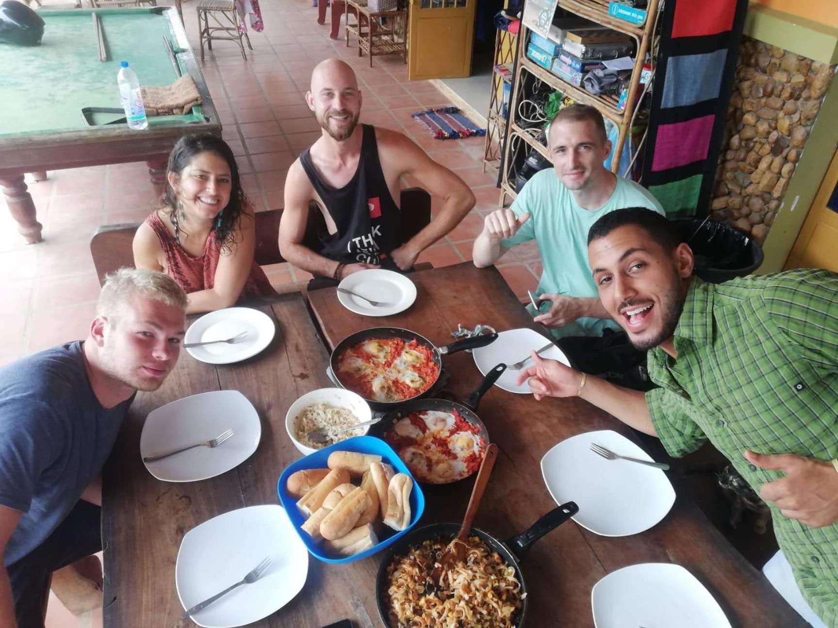 Nomads Guesthouse Kampot Buitenkant foto
