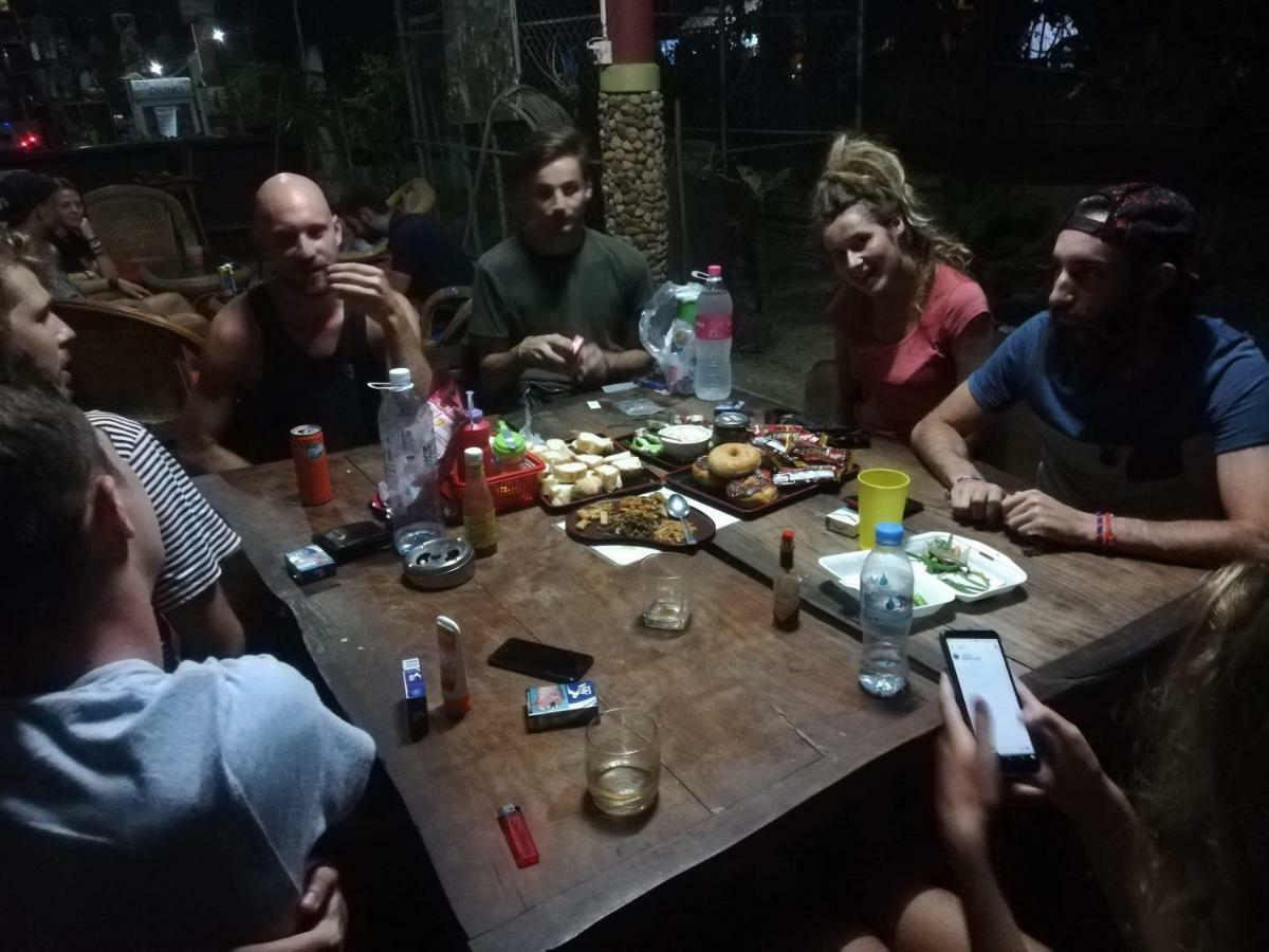 Nomads Guesthouse Kampot Buitenkant foto